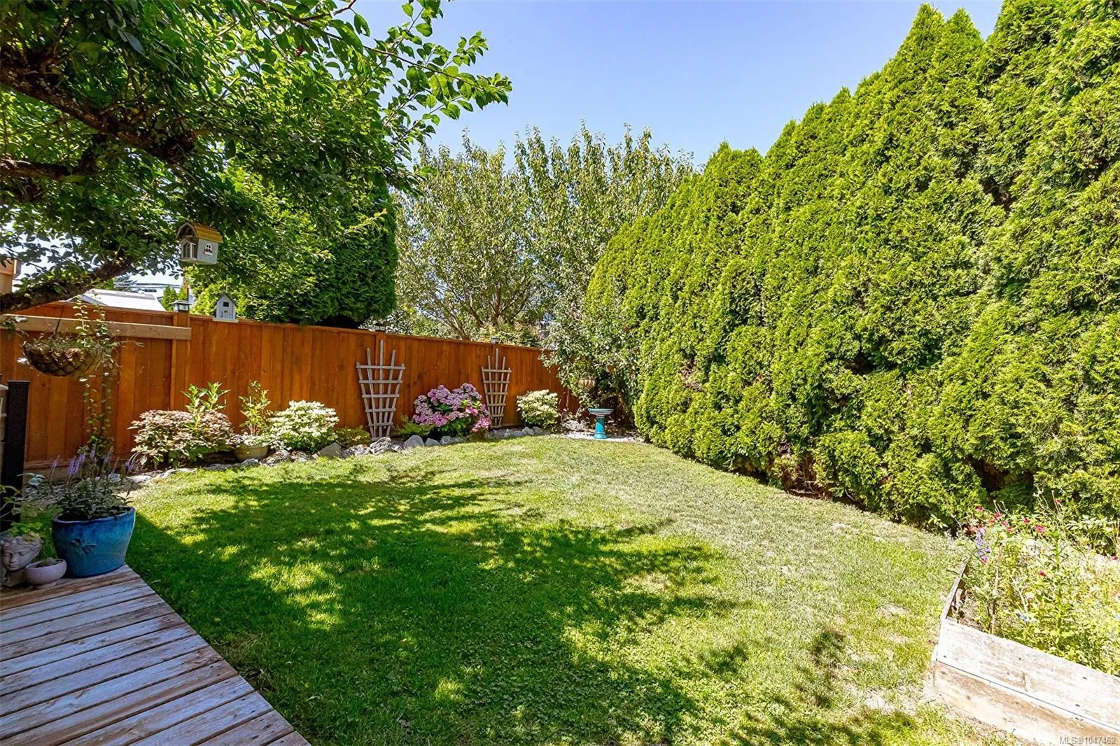 7675 East Saanich Rd
