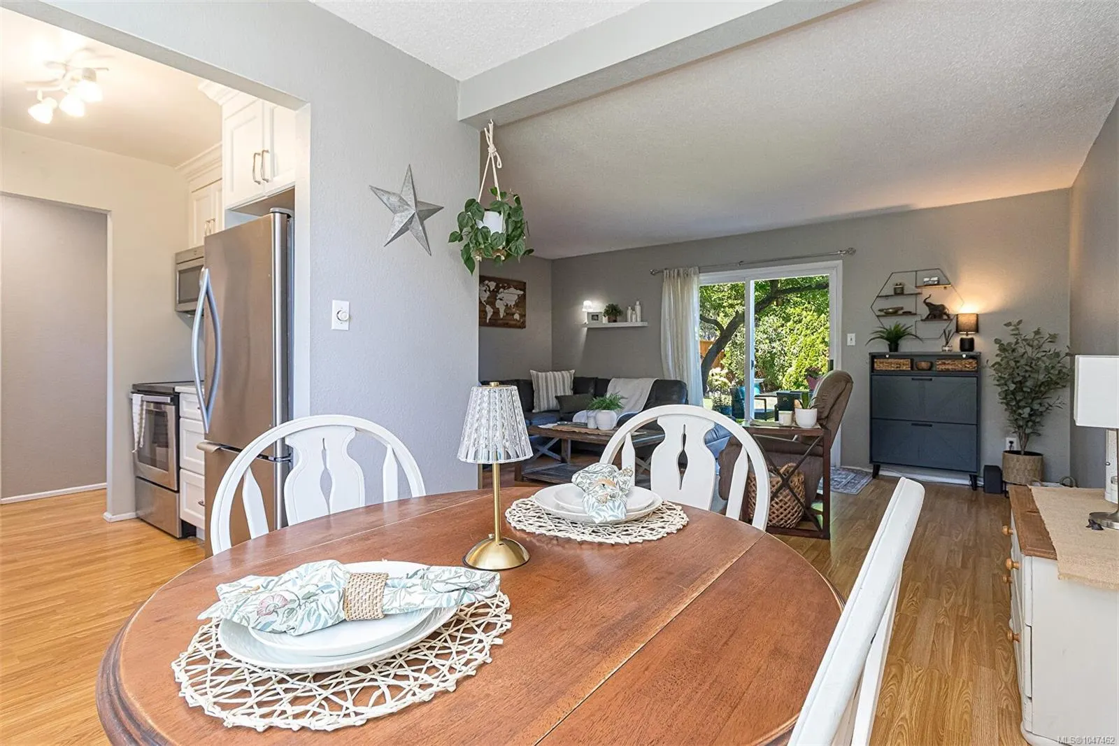 7675 East Saanich Rd