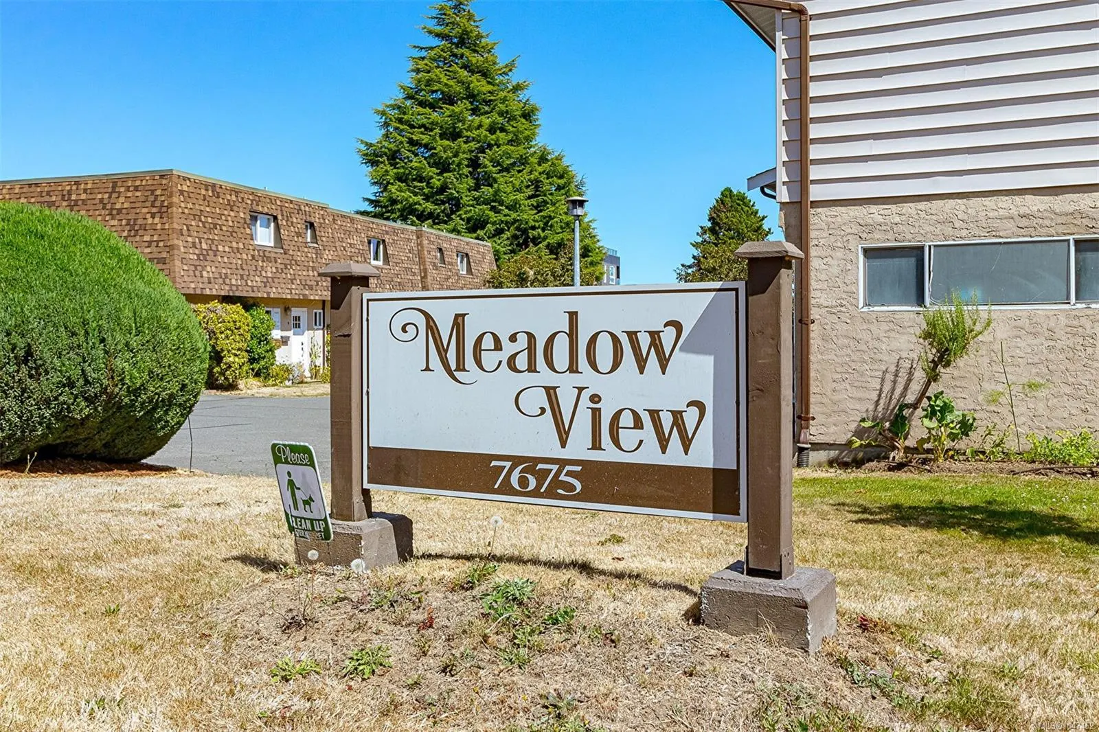 7675 East Saanich Rd