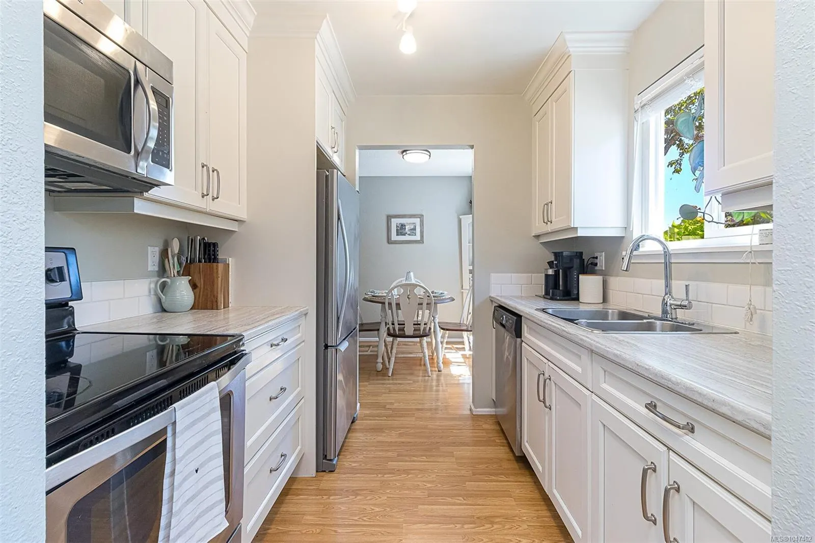 7675 East Saanich Rd