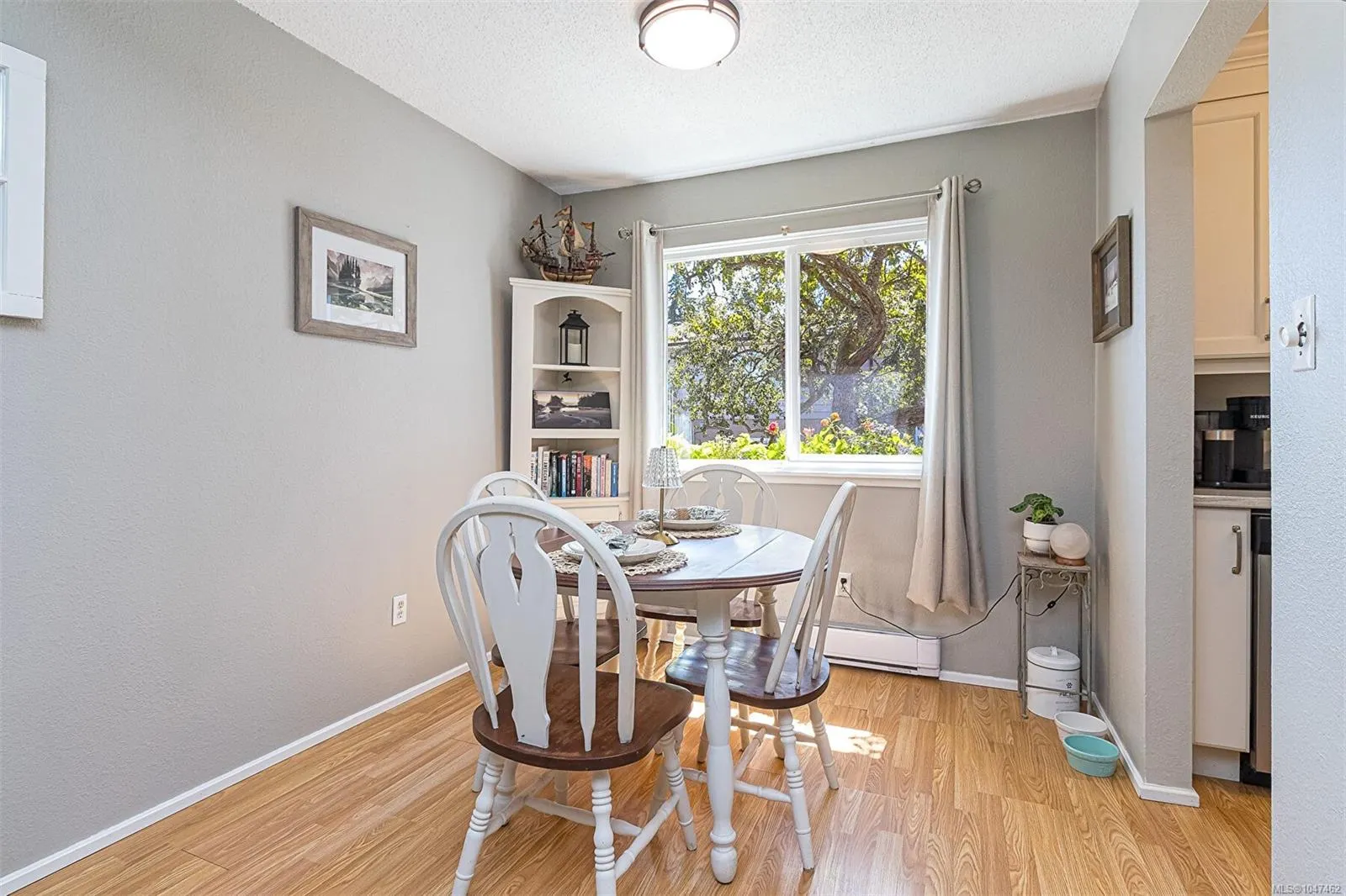 7675 East Saanich Rd