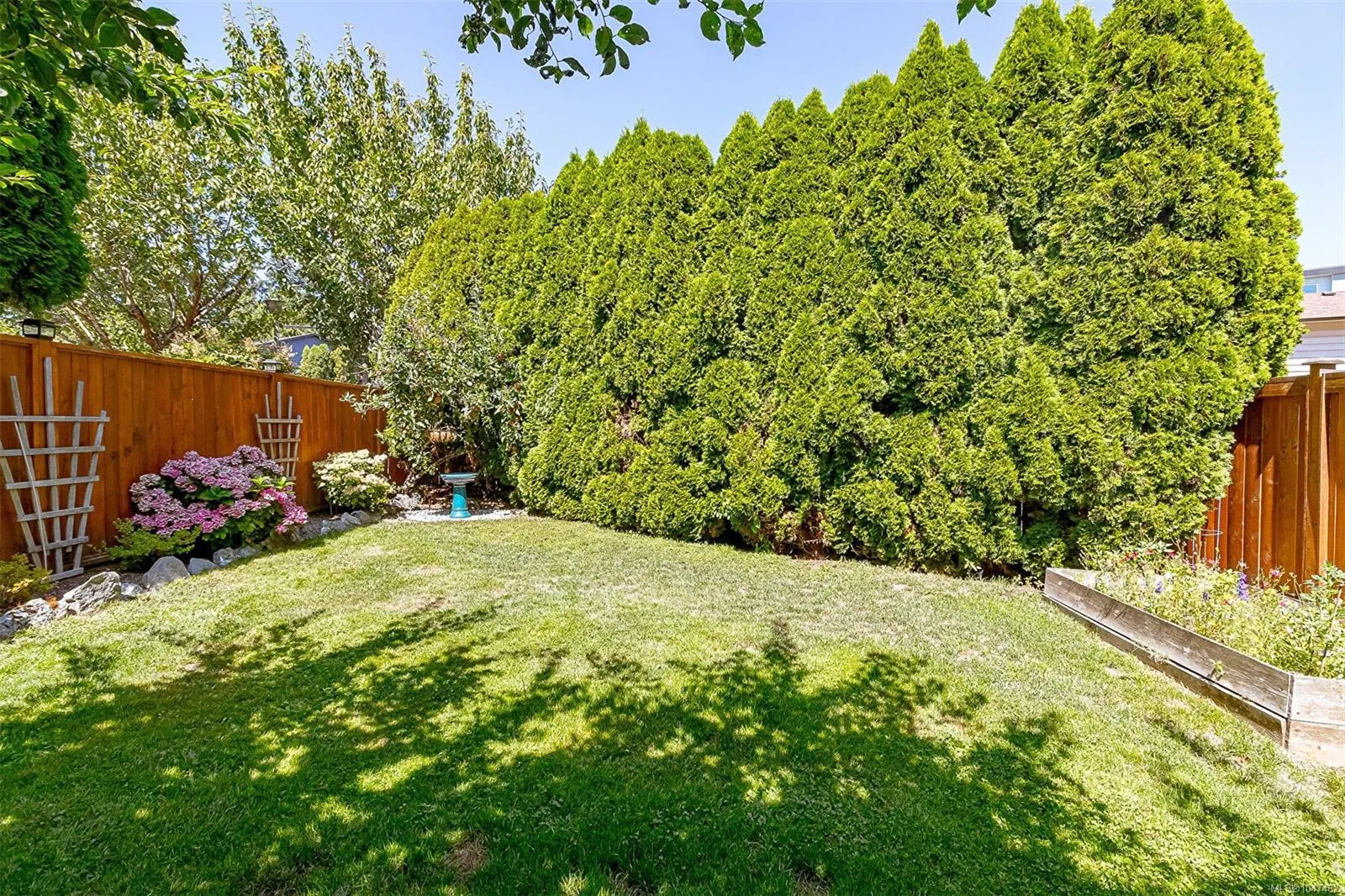 7675 East Saanich Rd