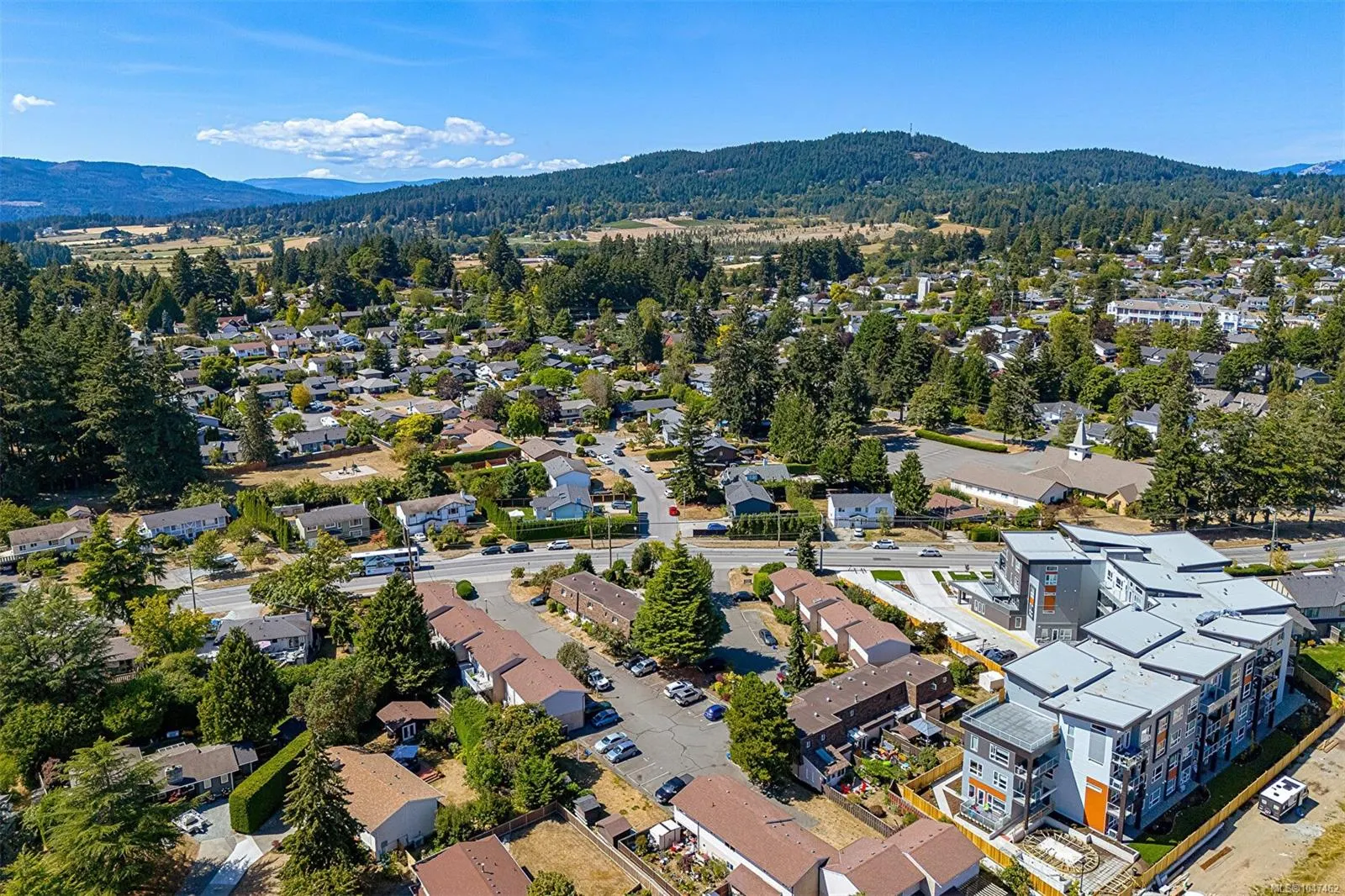 7675 East Saanich Rd