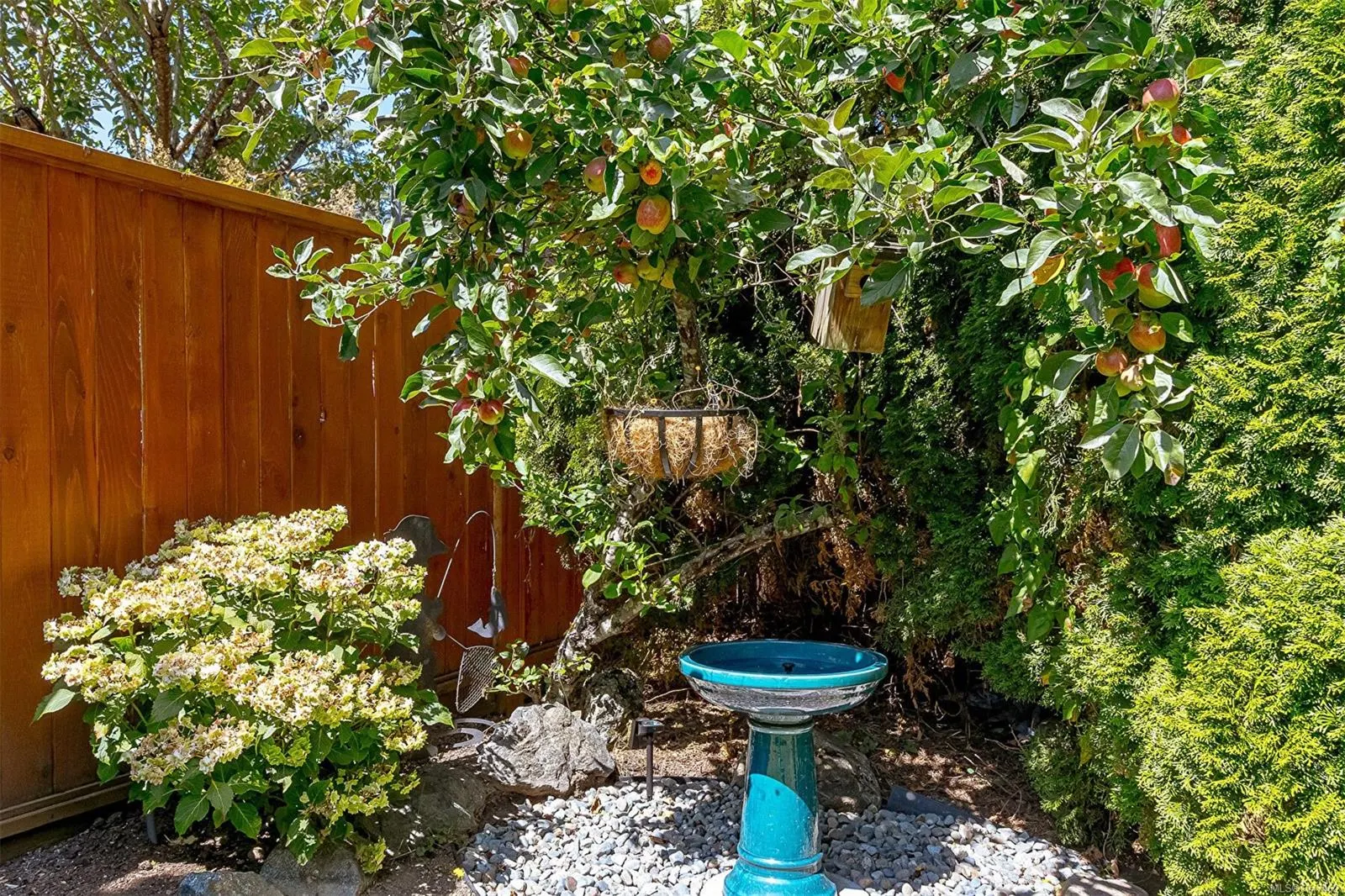 7675 East Saanich Rd