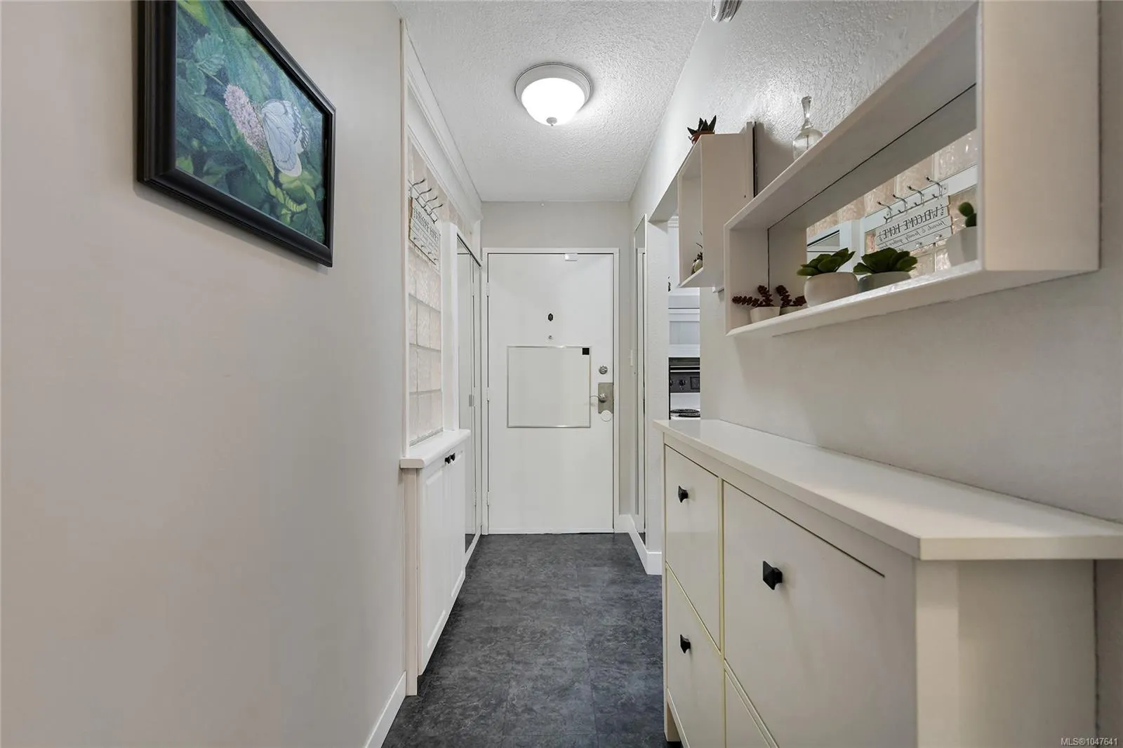 848 Esquimalt Rd