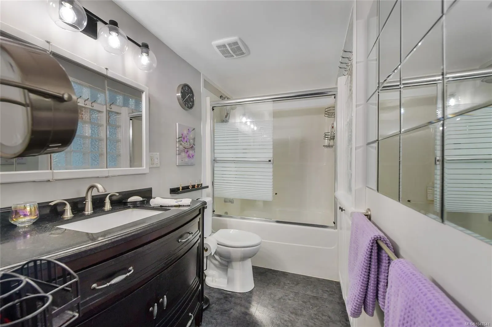 848 Esquimalt Rd