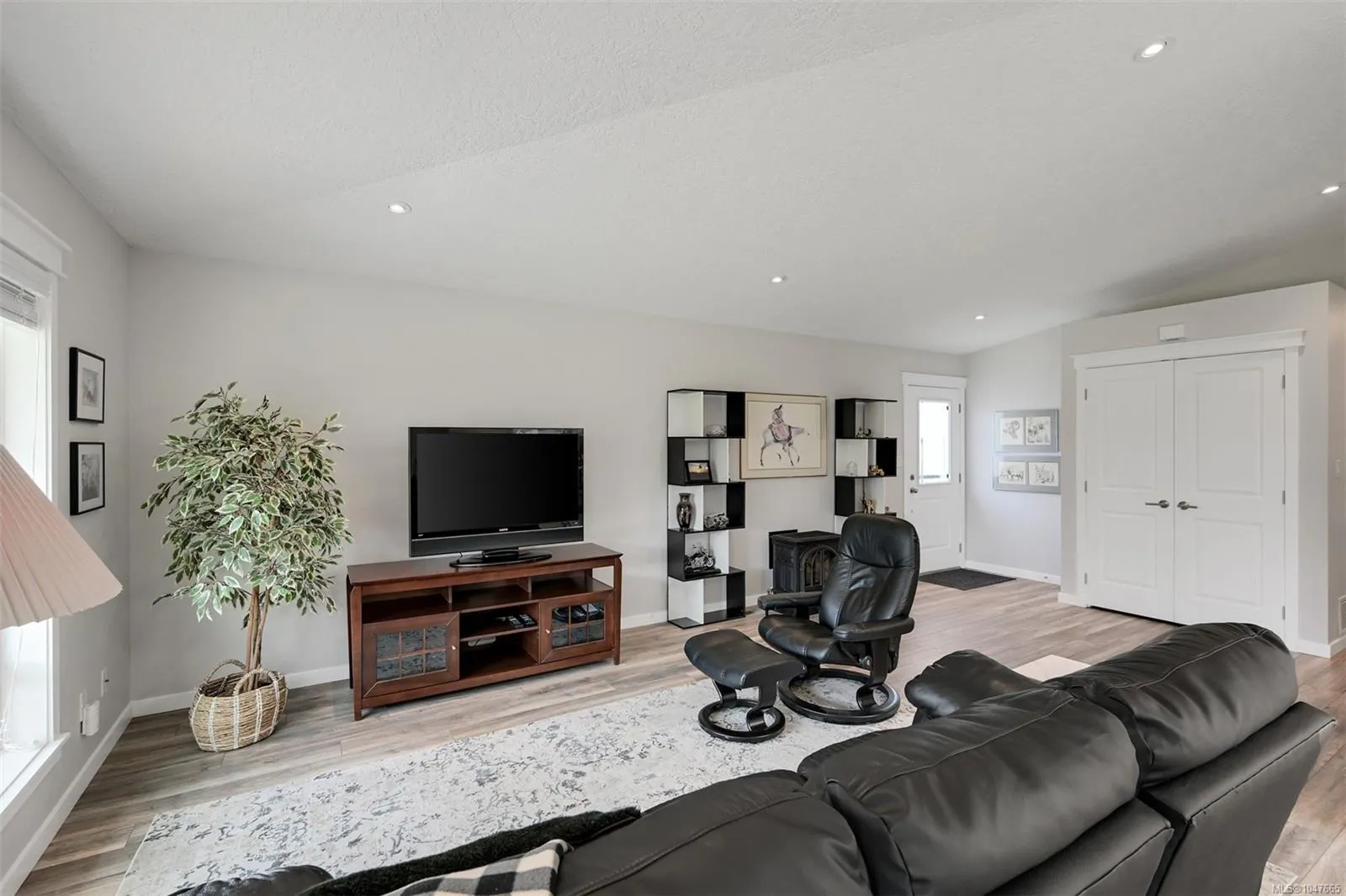 7586 Tetayut Rd