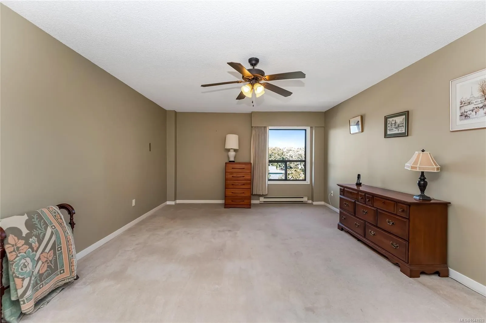 2125 Oak Bay Ave