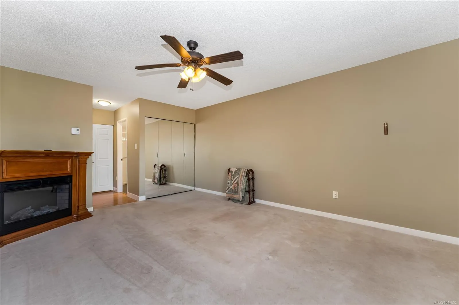 2125 Oak Bay Ave
