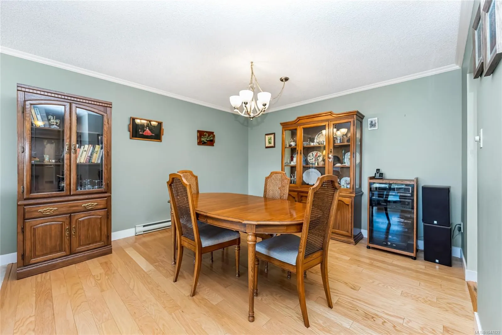 2125 Oak Bay Ave