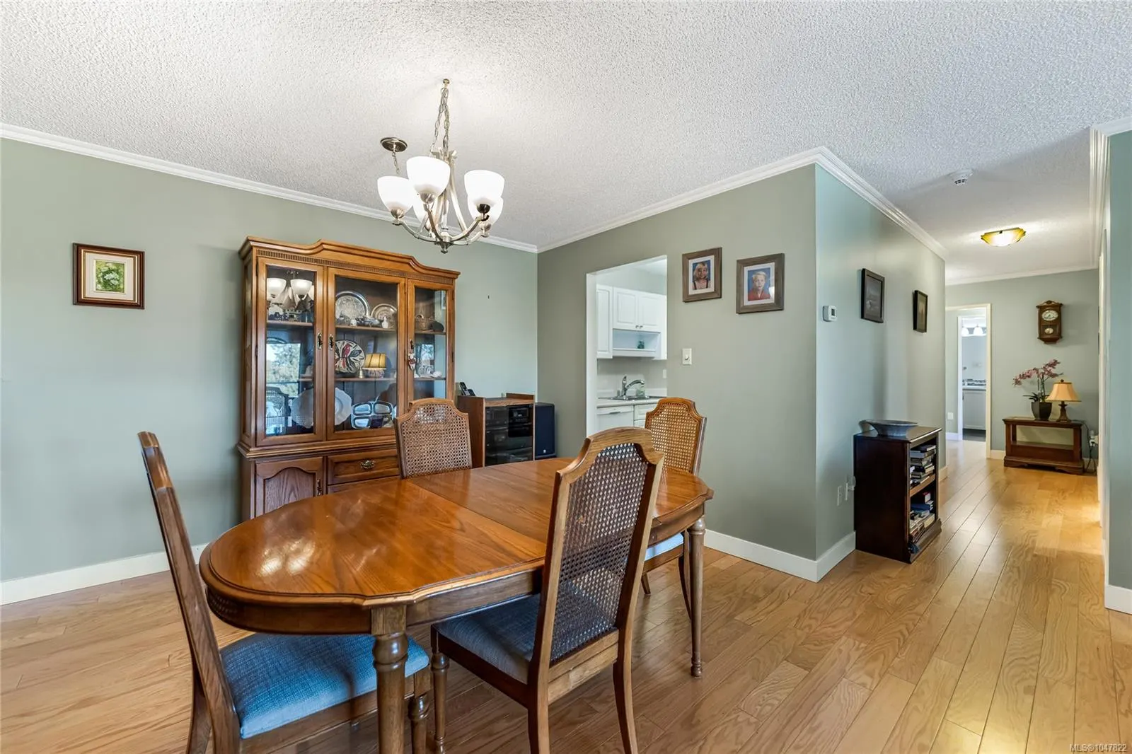 2125 Oak Bay Ave