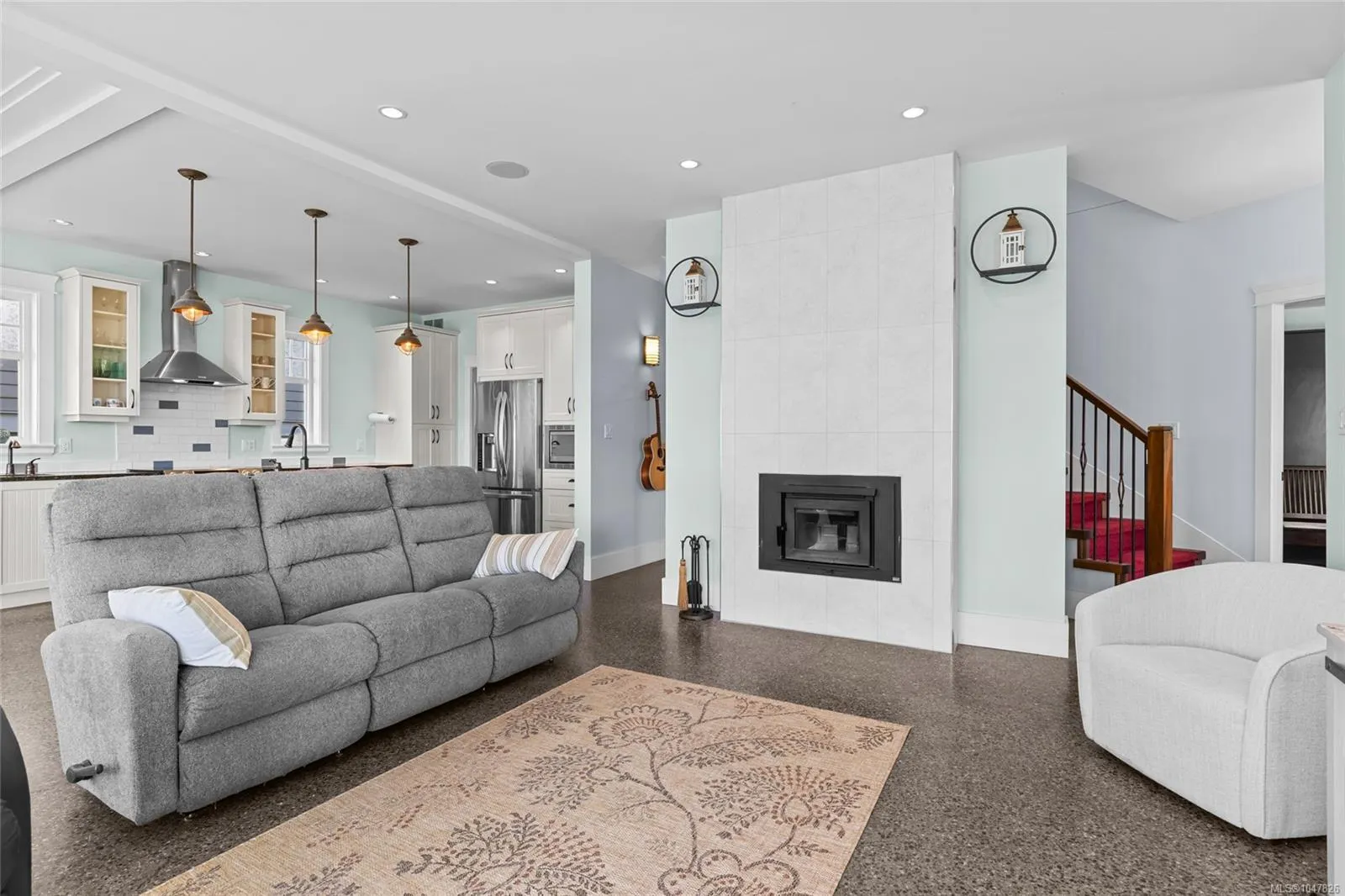 10117 West Saanich Rd