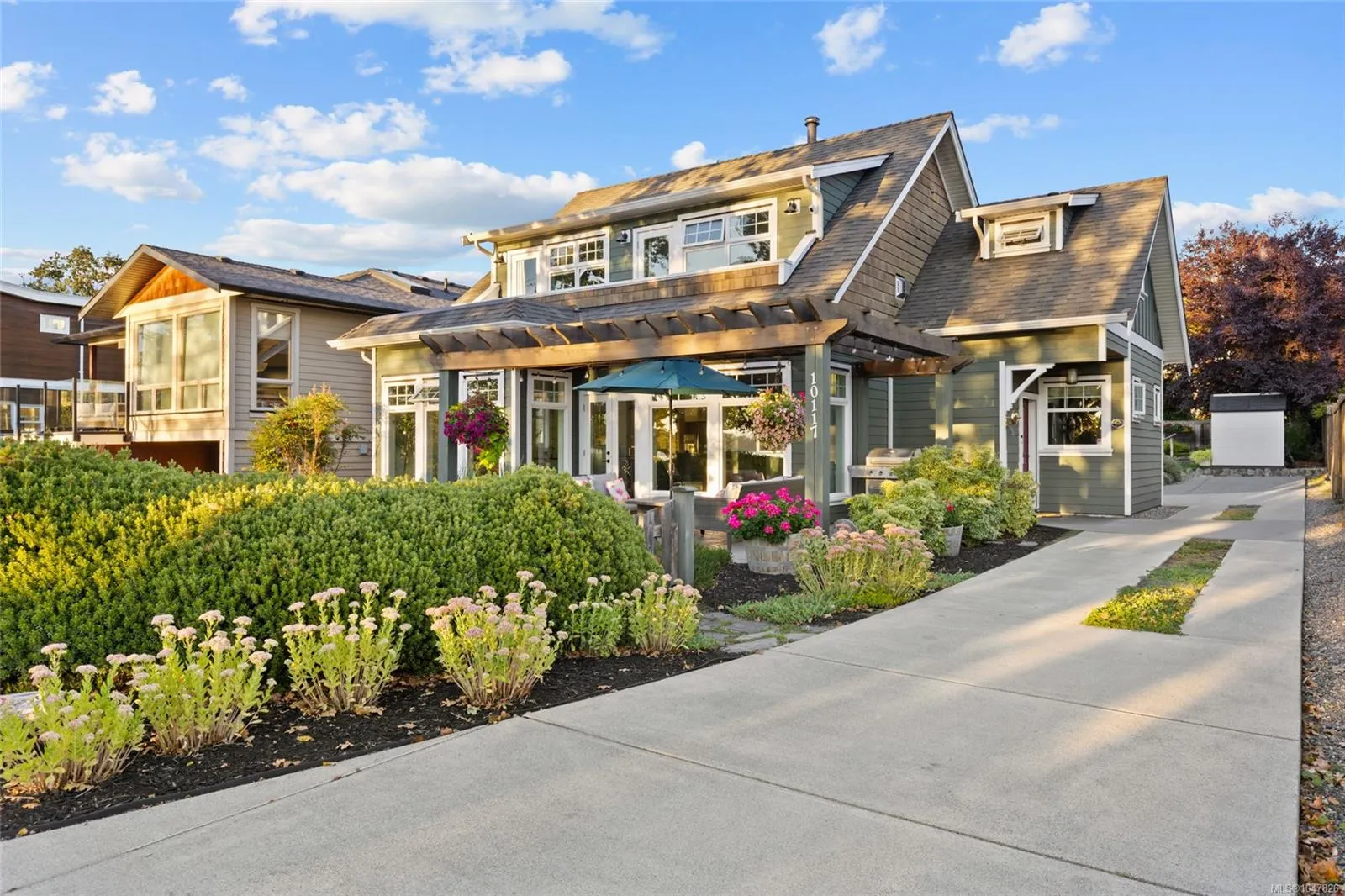 10117 West Saanich Rd