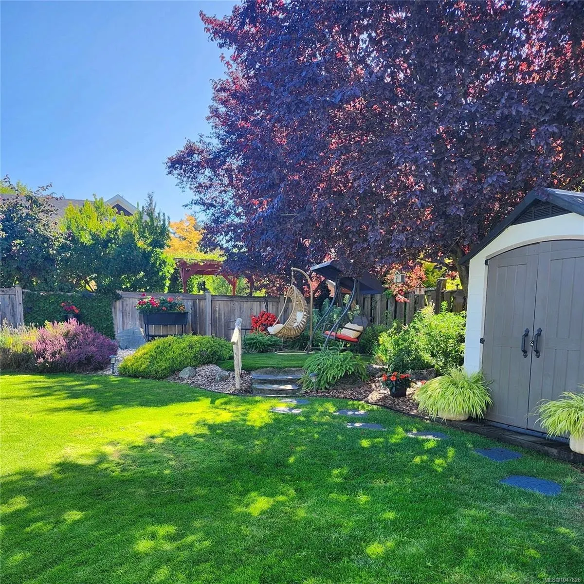 10117 West Saanich Rd