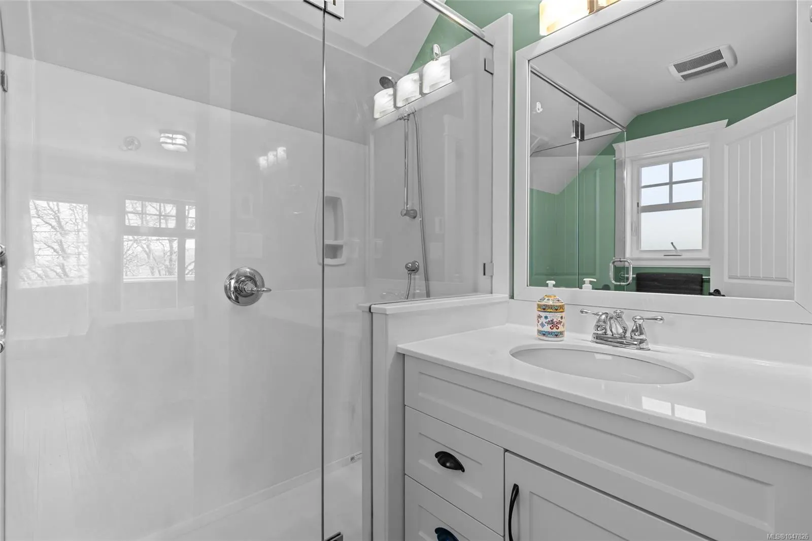10117 West Saanich Rd