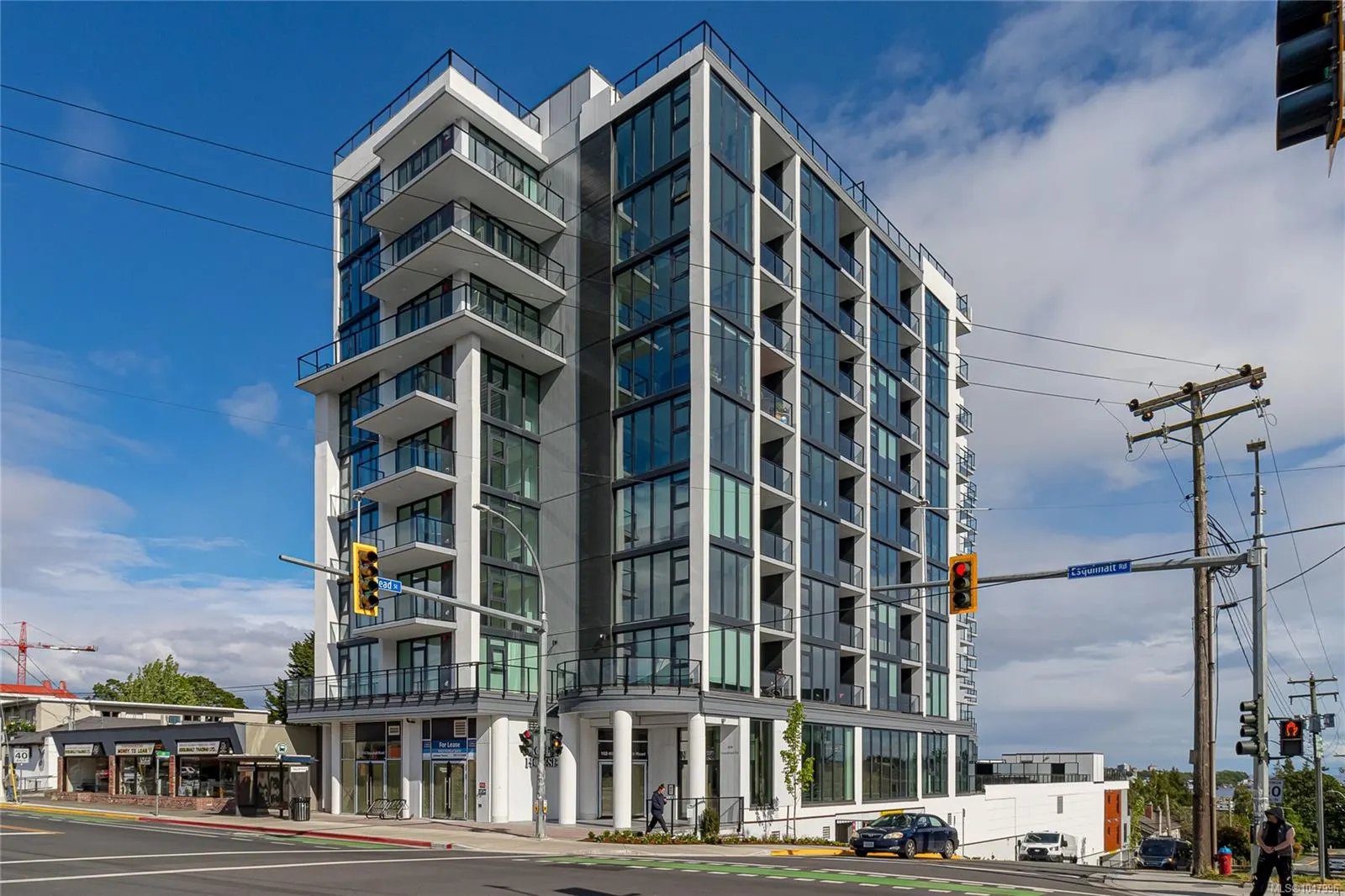 899 Esquimalt St