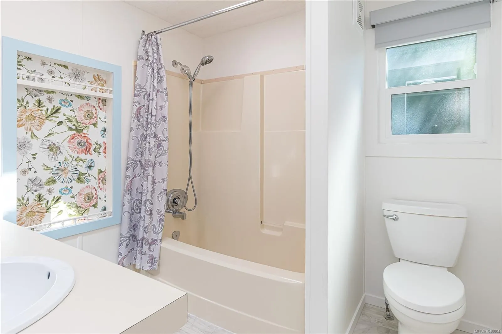 7701 Central Saanich Rd