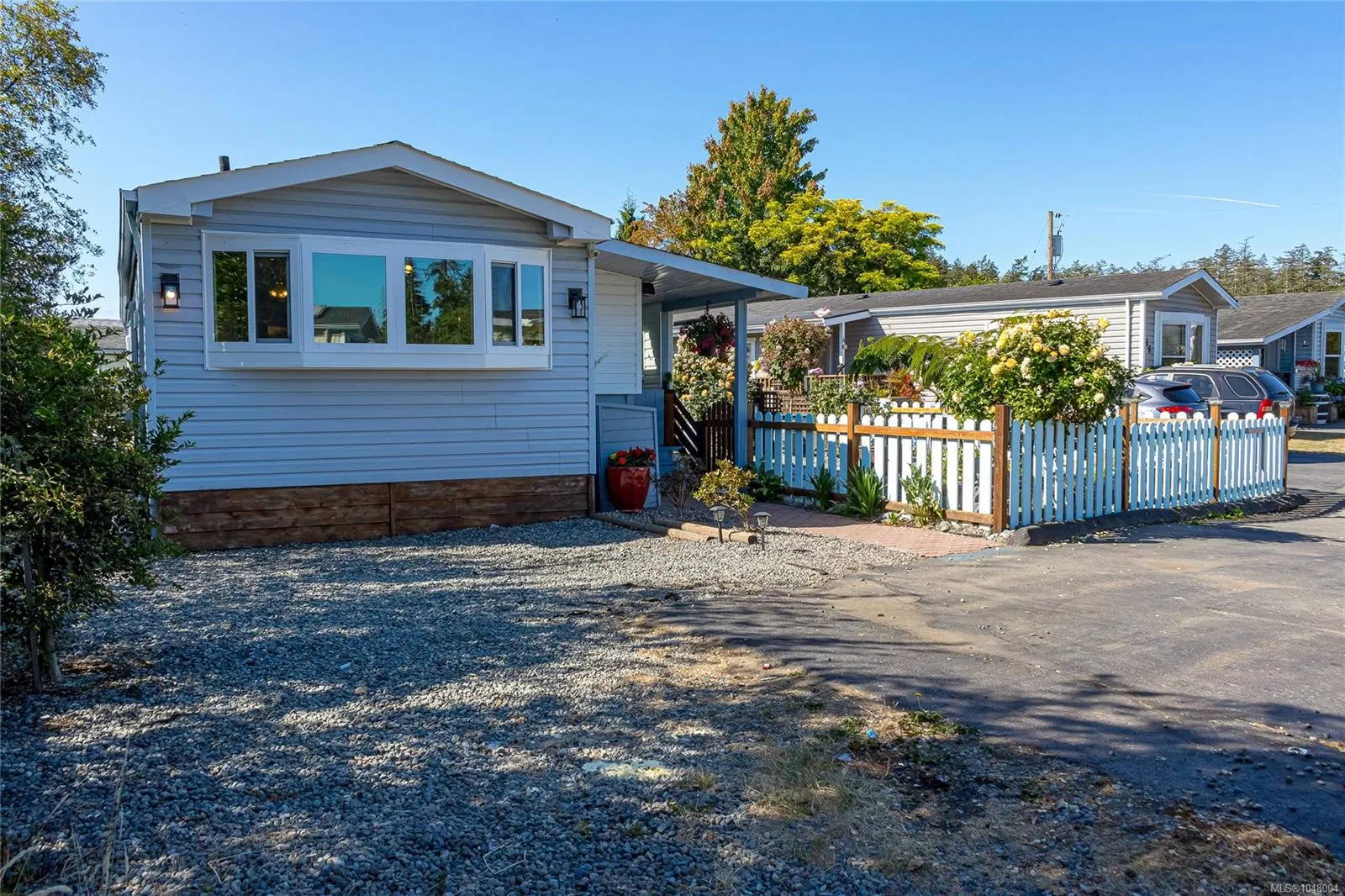 7701 Central Saanich Rd