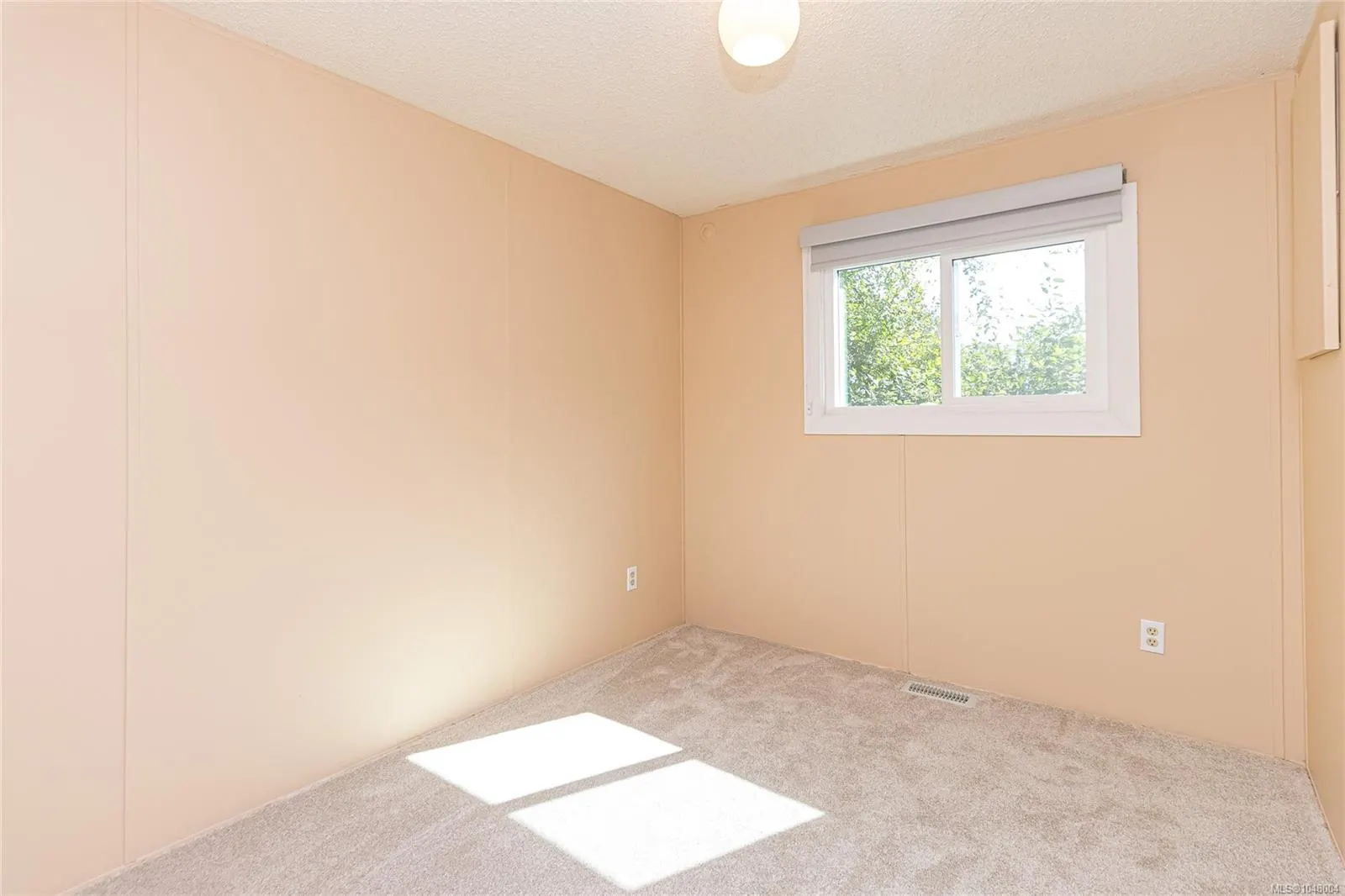 7701 Central Saanich Rd