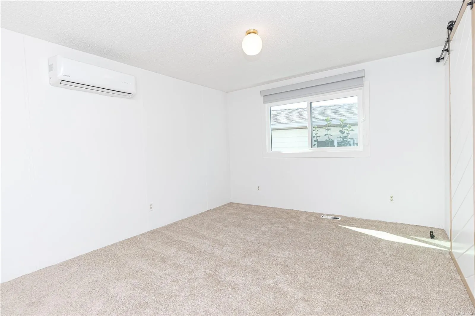 7701 Central Saanich Rd