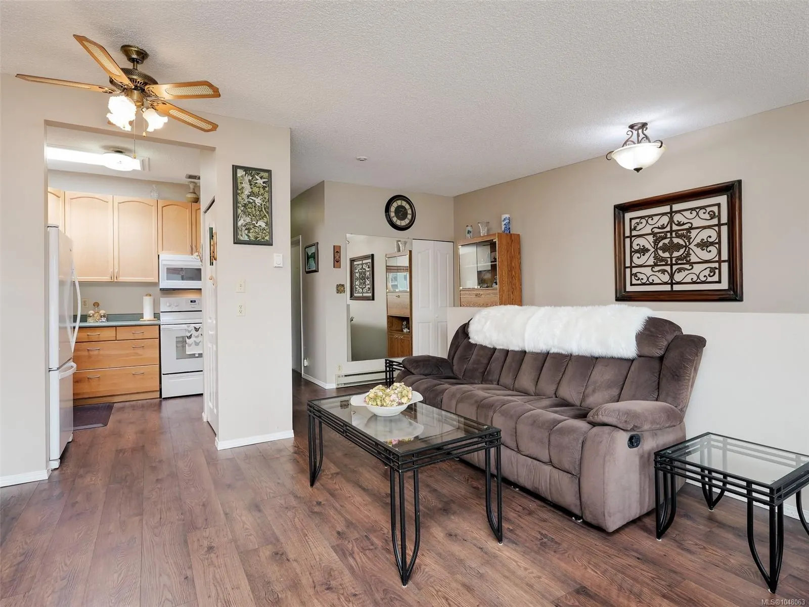 642 Admirals Rd
