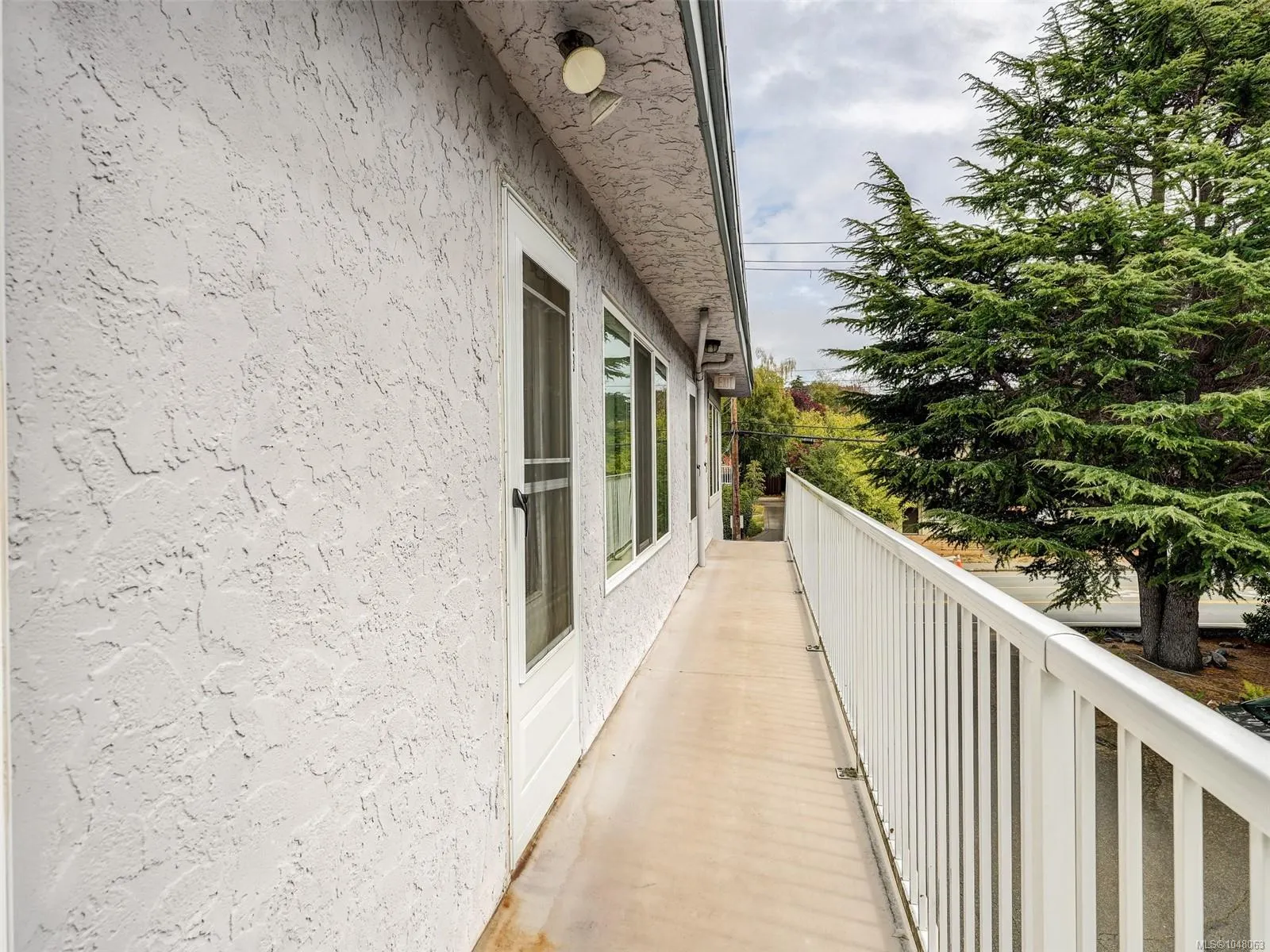 642 Admirals Rd