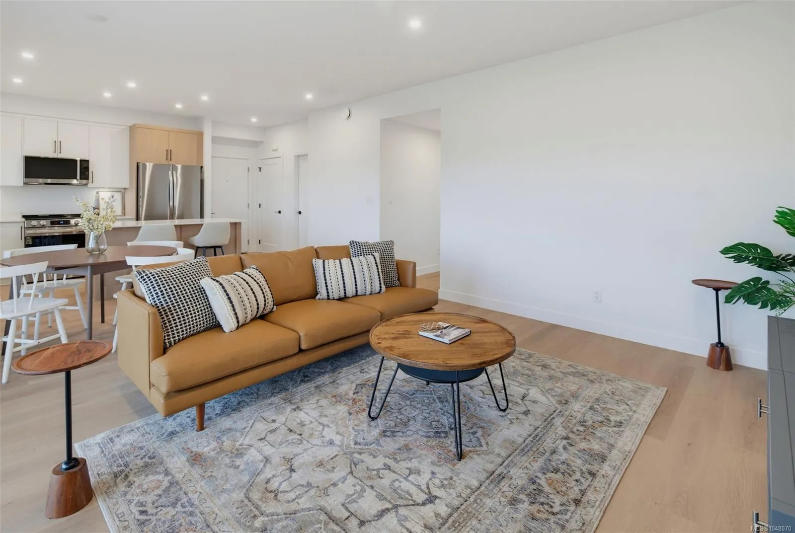 7043 Central Saanich Rd
