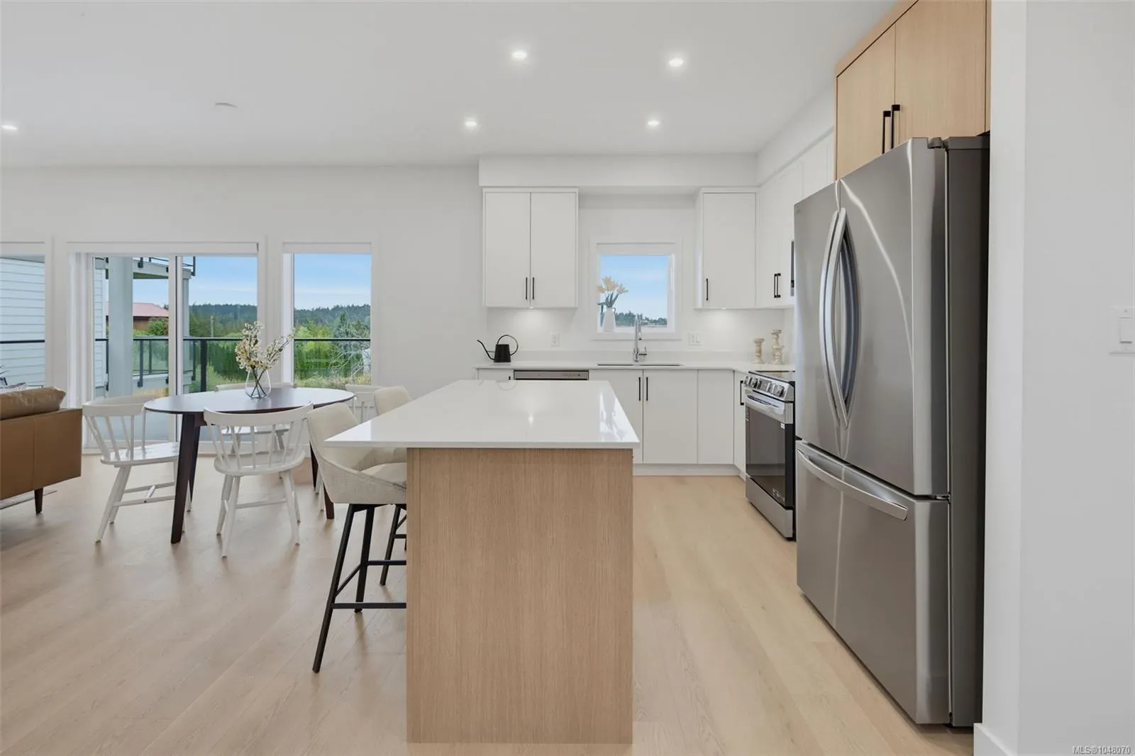 7043 Central Saanich Rd