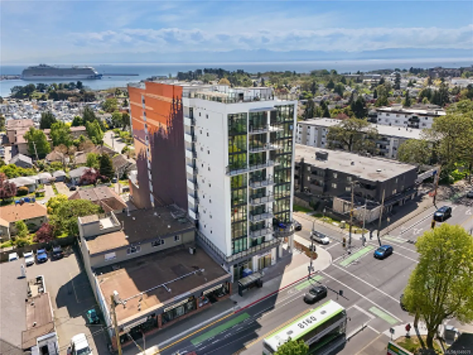 899 Esquimalt Rd