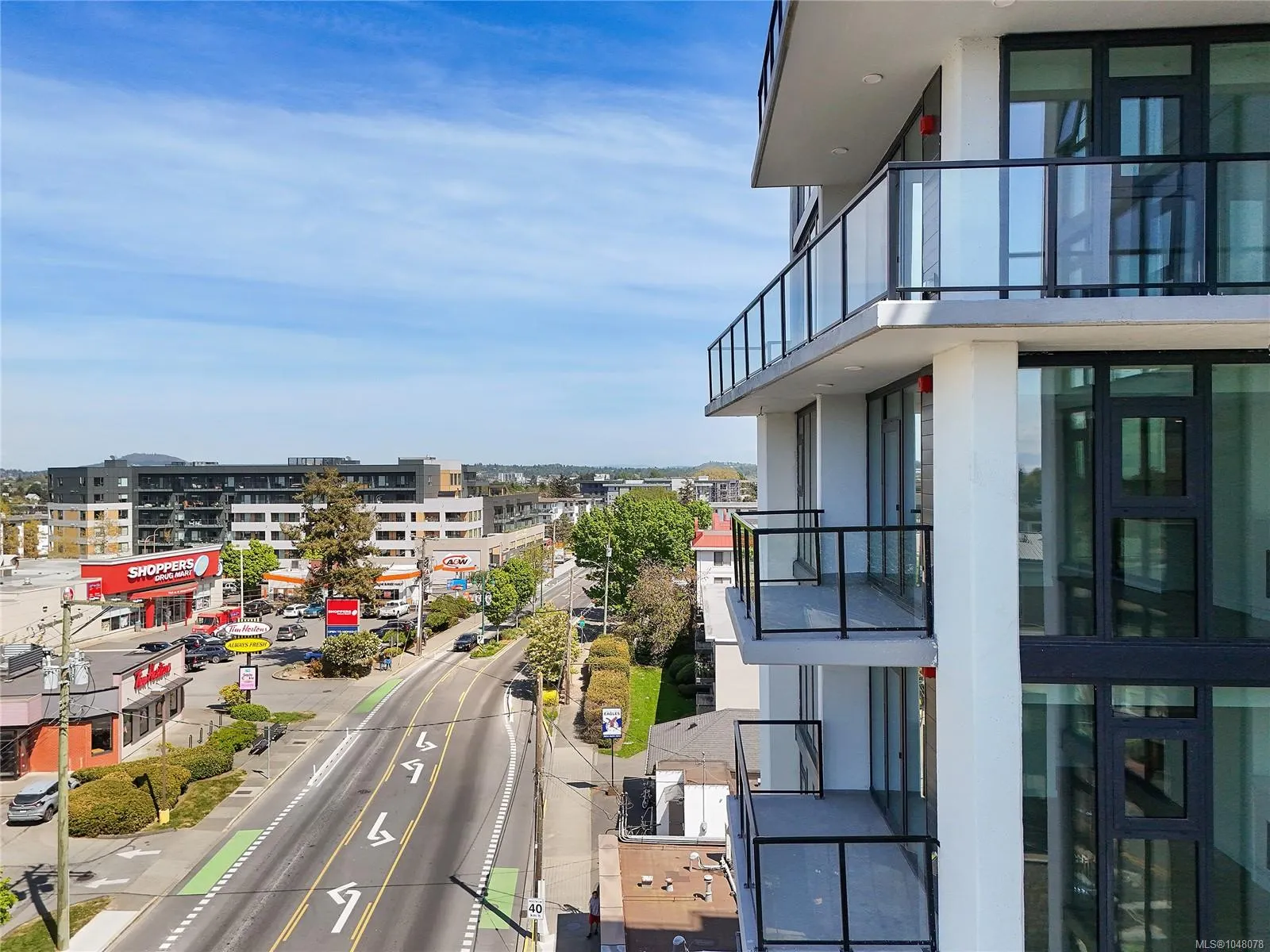 899 Esquimalt Rd