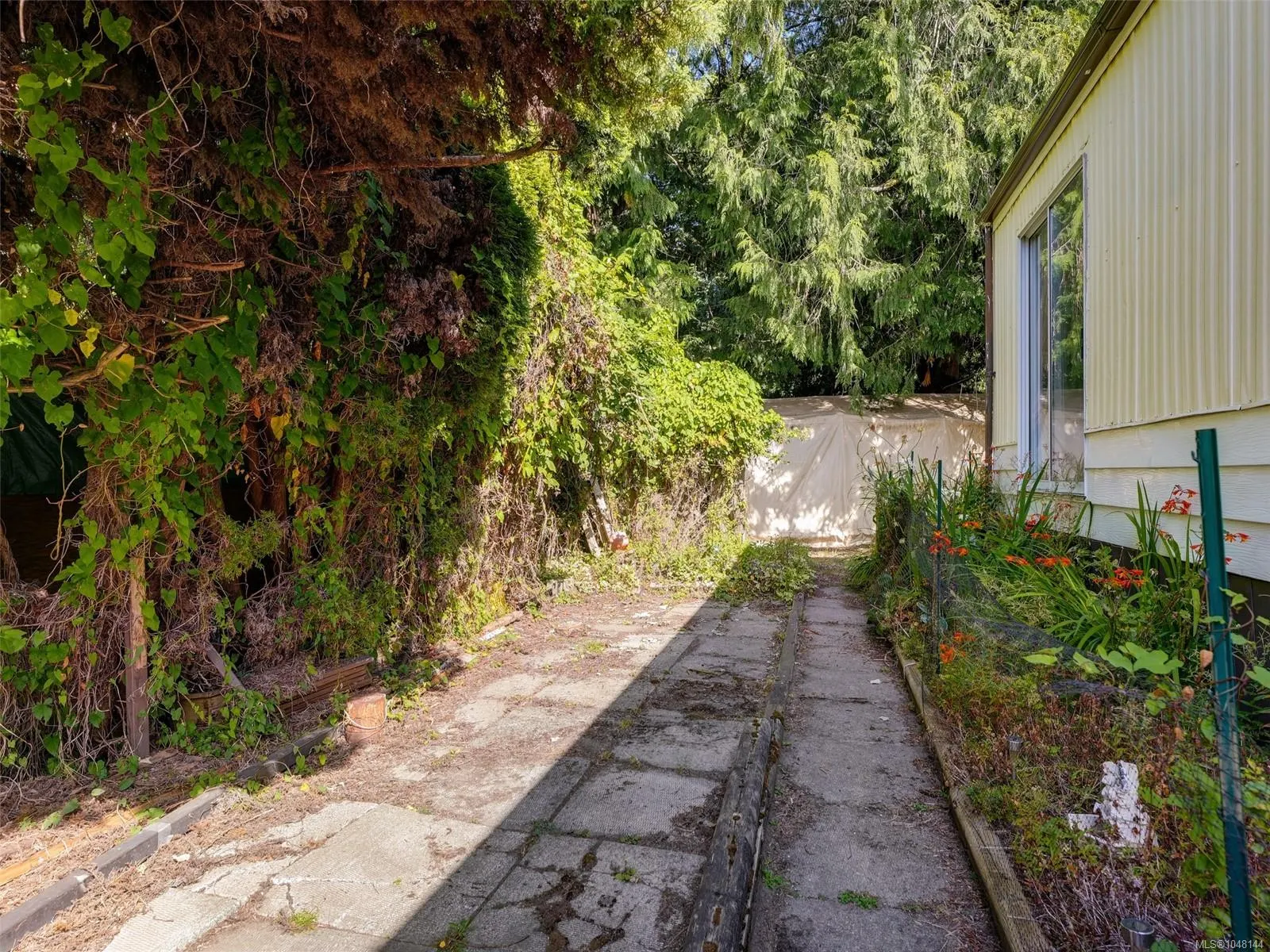 2357 Sooke River Rd