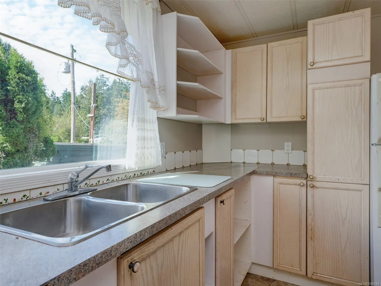 2357 Sooke River Rd