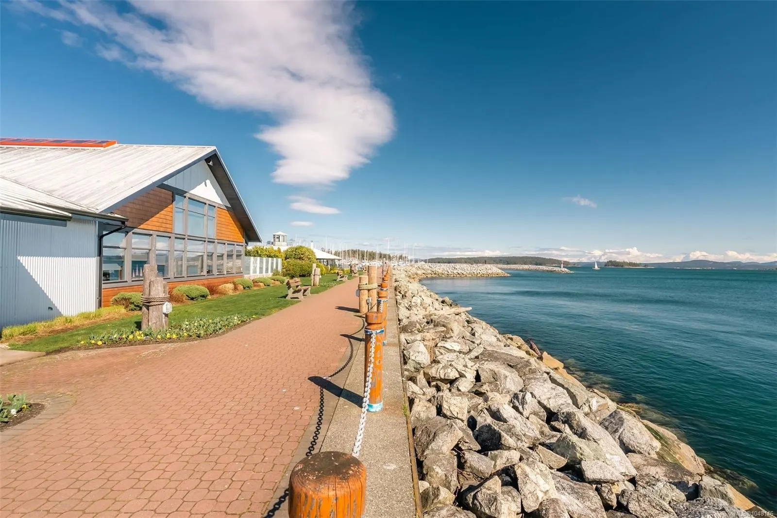 9146 West Saanich Rd