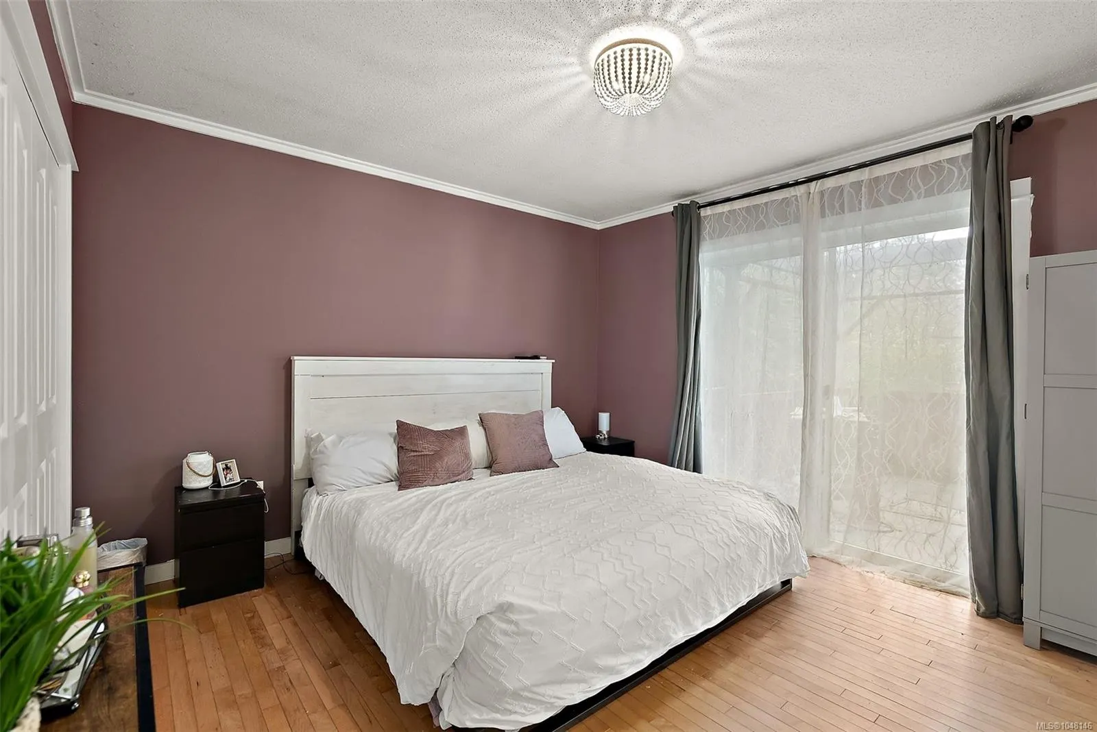 9146 West Saanich Rd