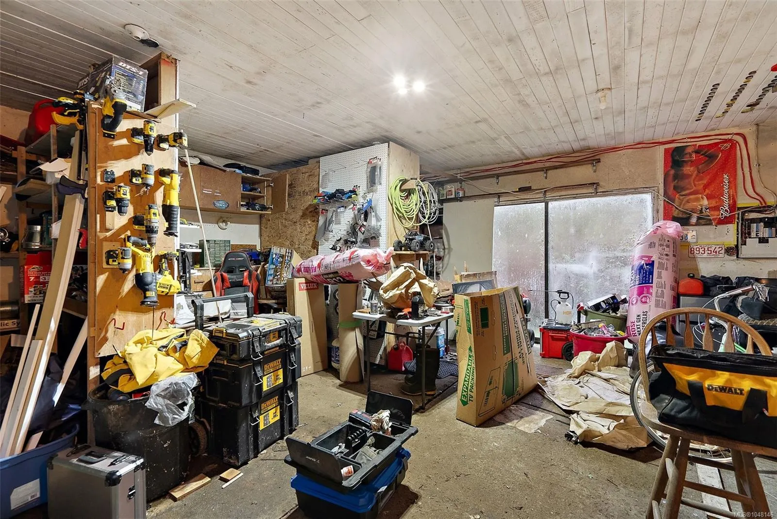 9146 West Saanich Rd