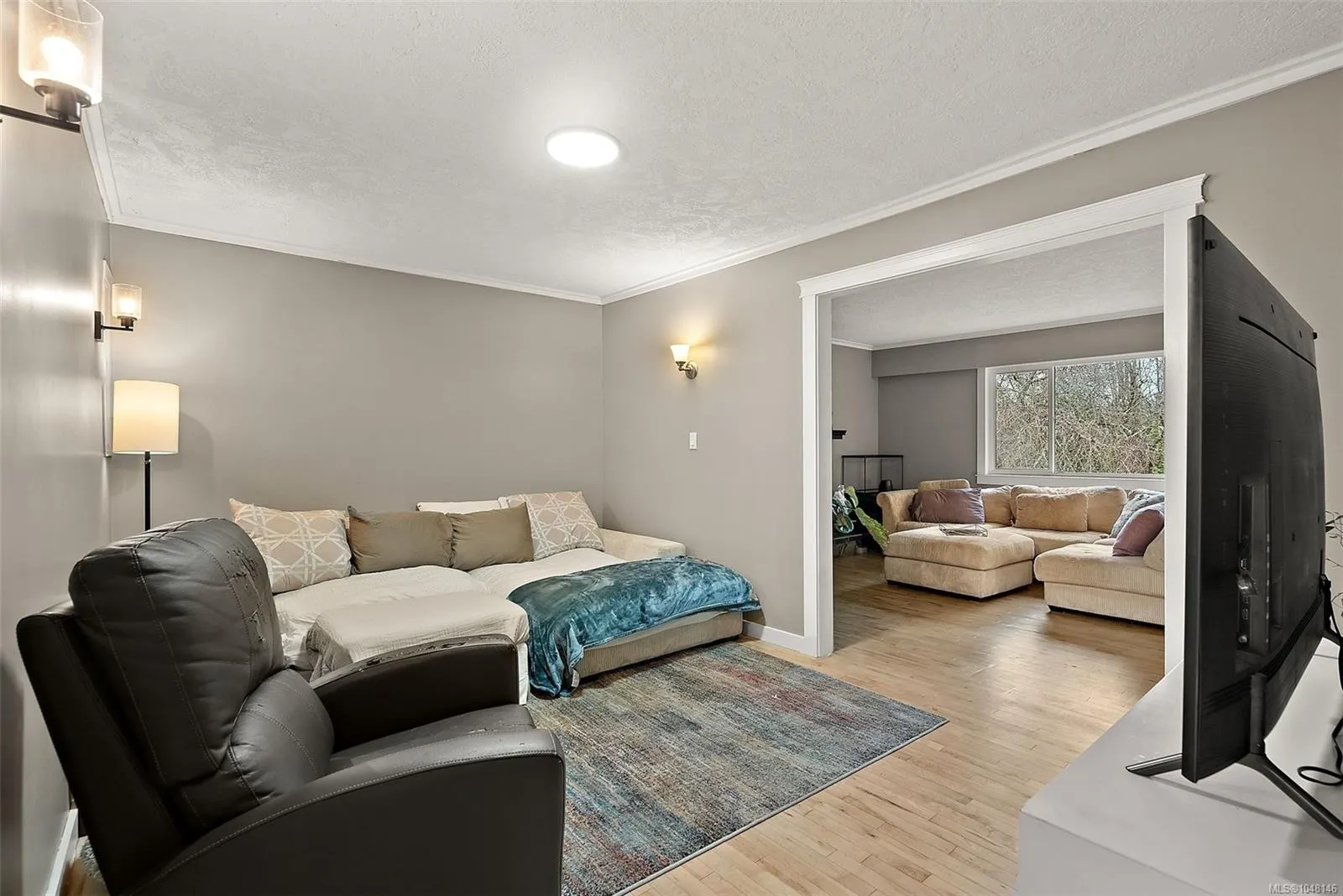 9146 West Saanich Rd