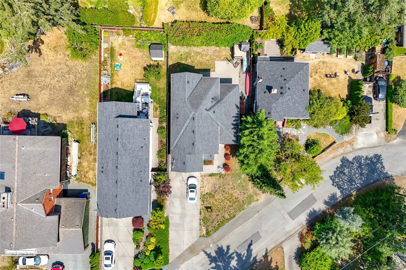920 Snowdrop Ave