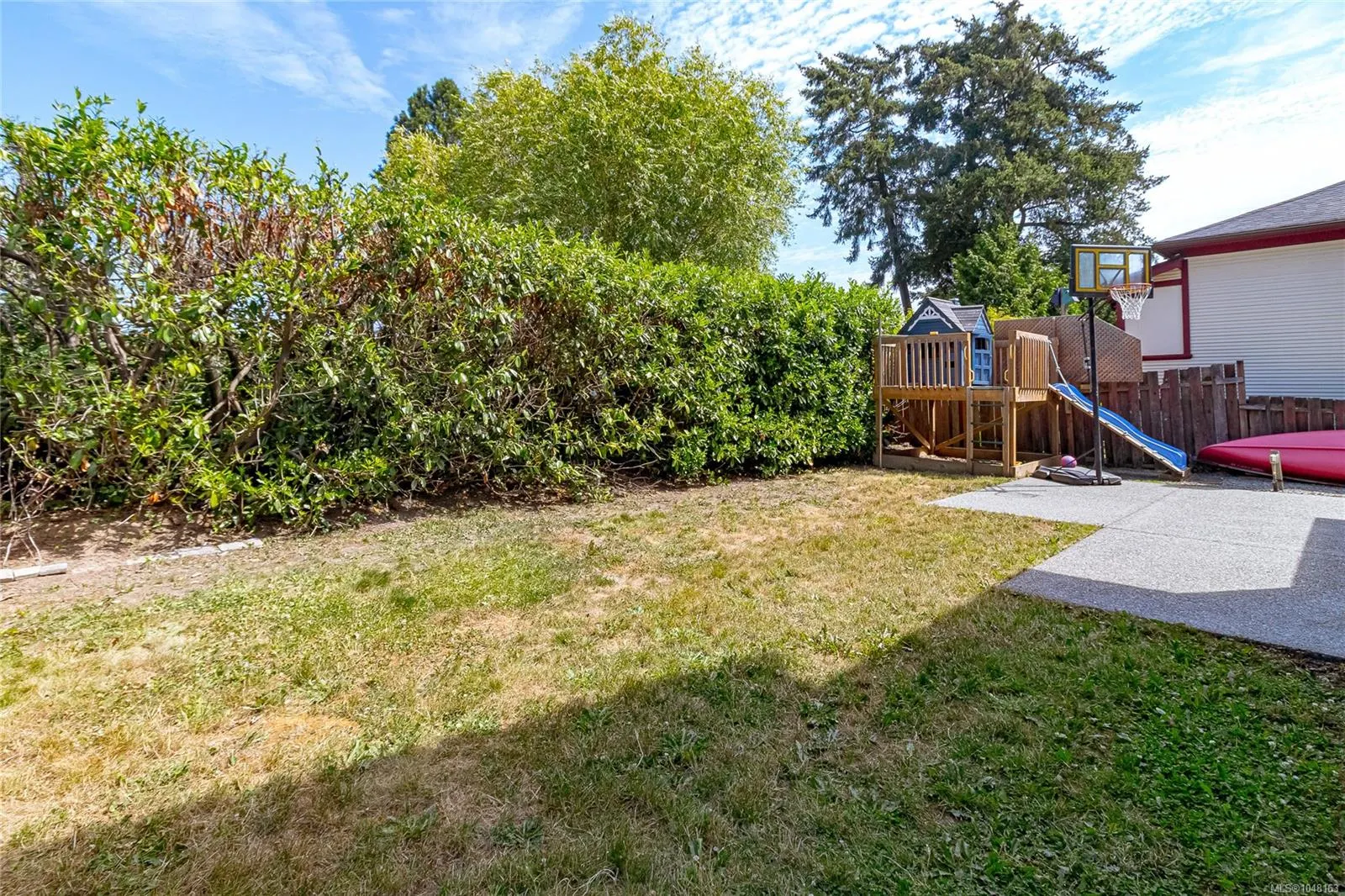 920 Snowdrop Ave