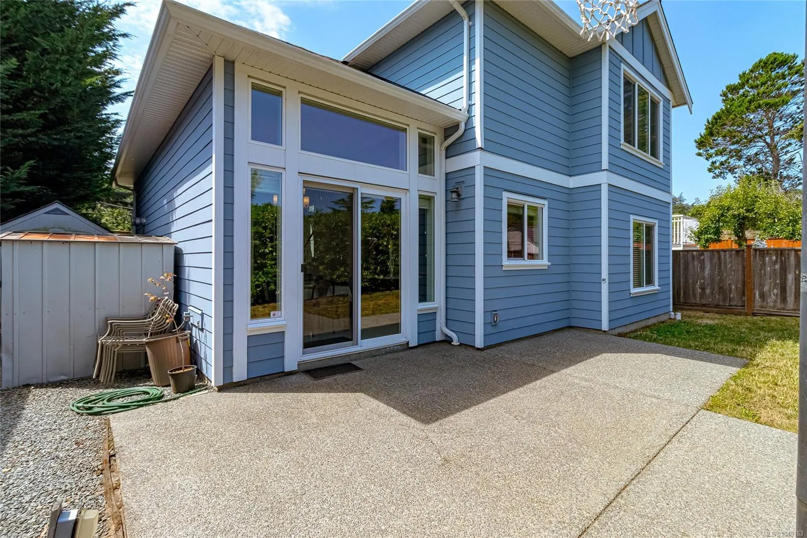 920 Snowdrop Ave