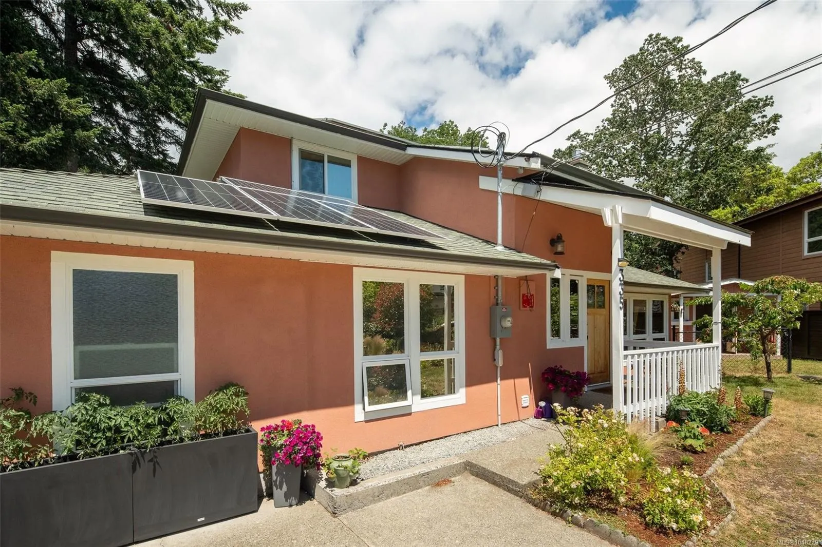 335 Damon Dr