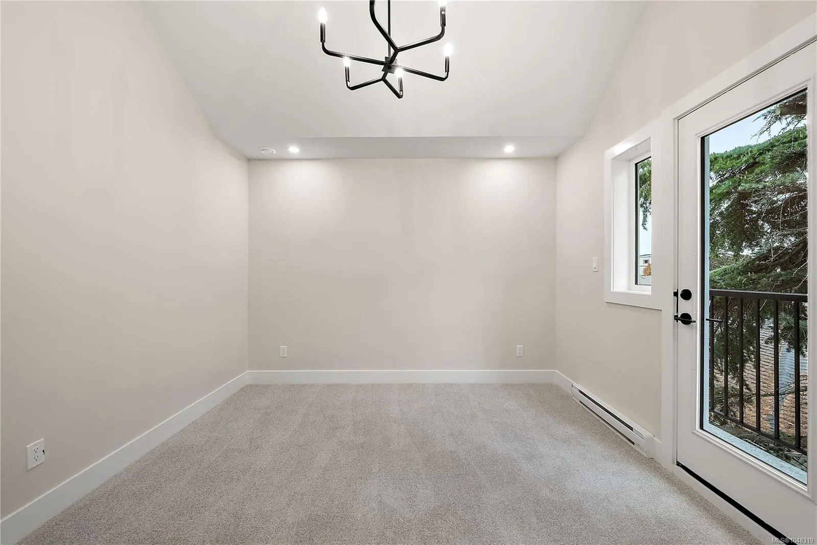 954 Preston Way