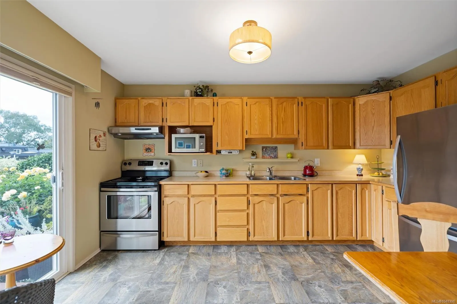 3060 Harriet Rd