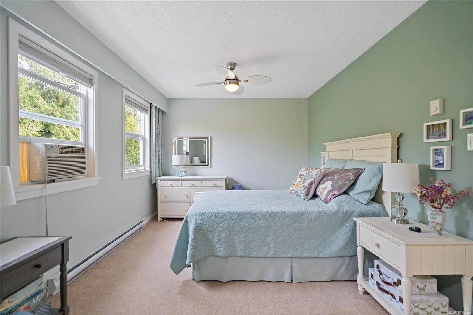 3060 Harriet Rd