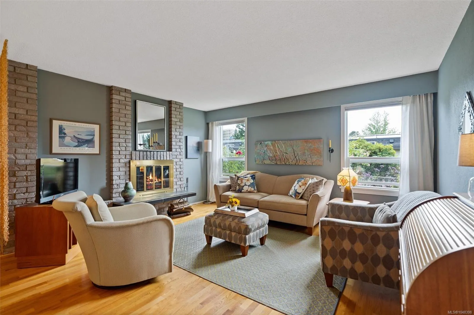 3060 Harriet Rd