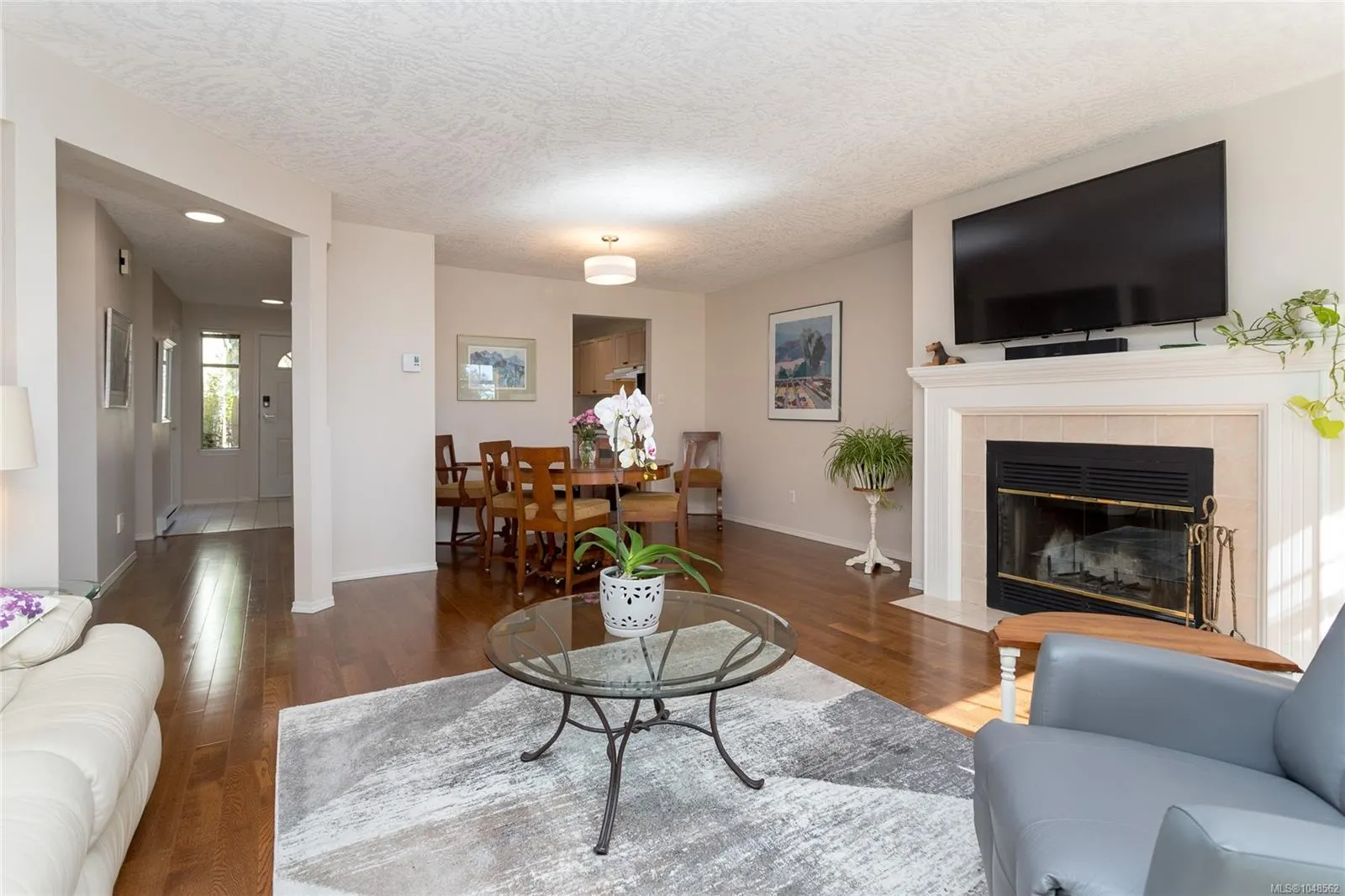 909 Admirals Rd