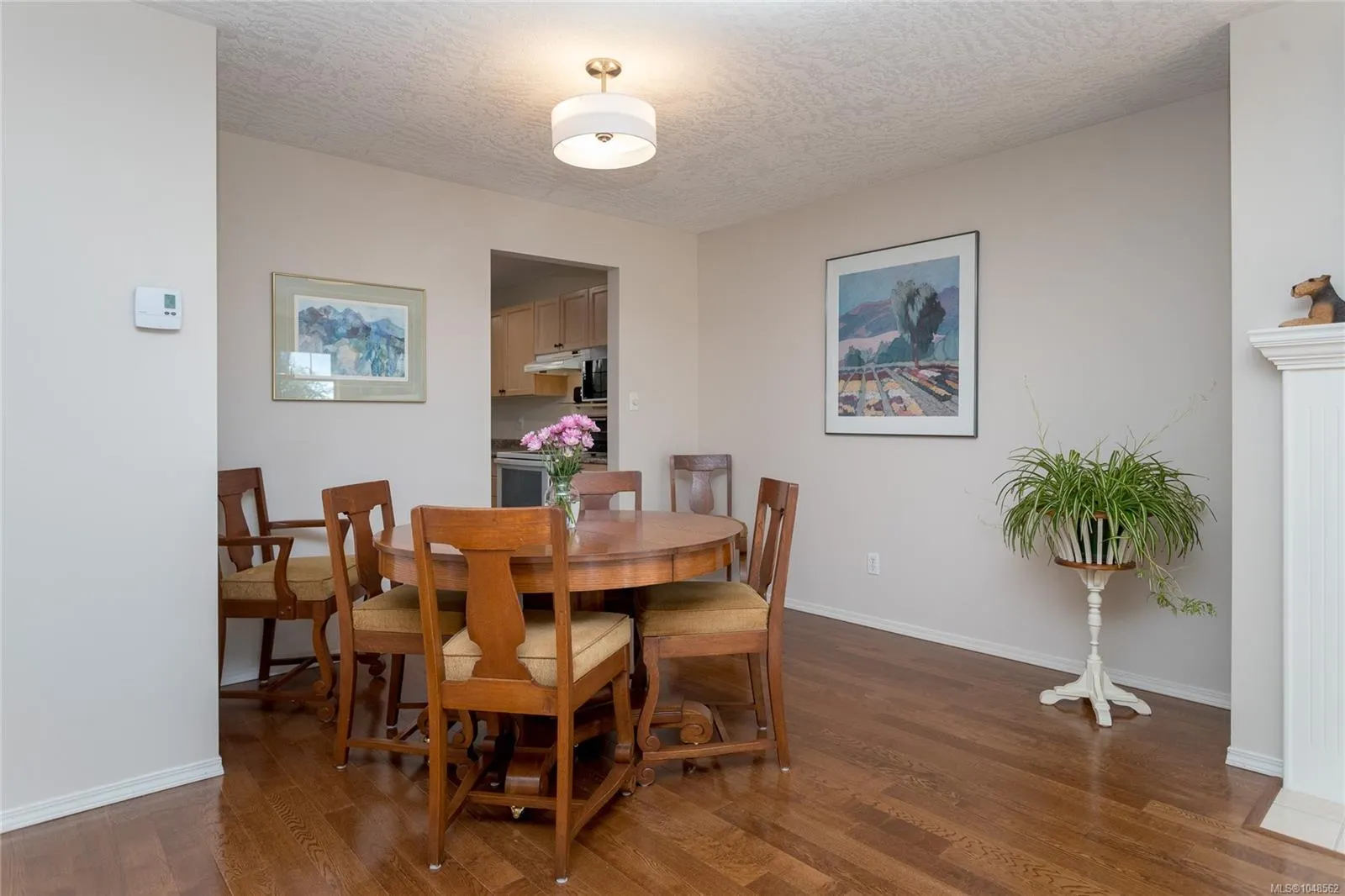 909 Admirals Rd