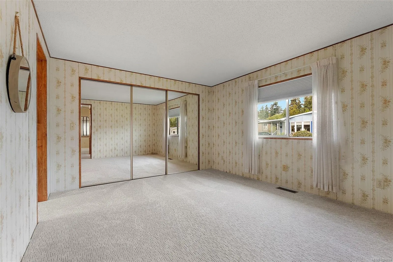 7701 Central Saanich Rd