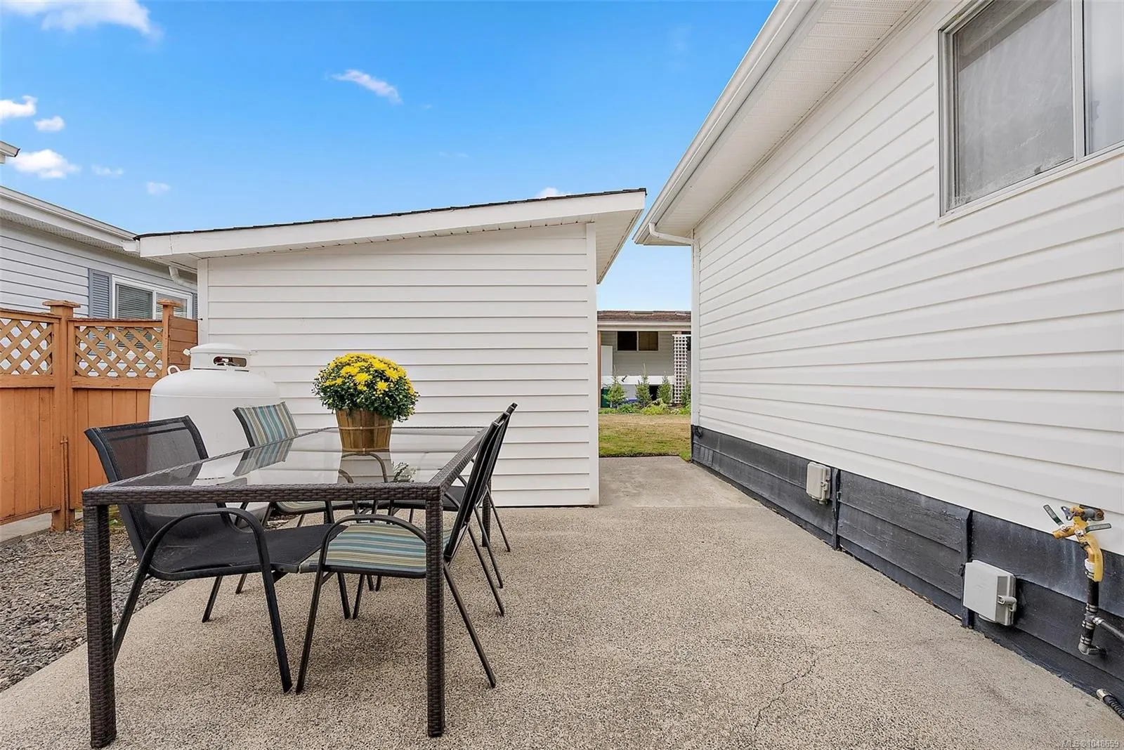 7701 Central Saanich Rd