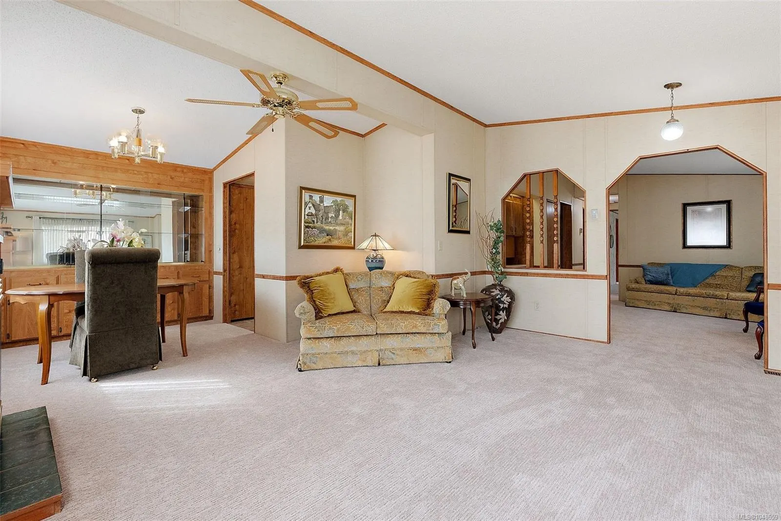 7701 Central Saanich Rd