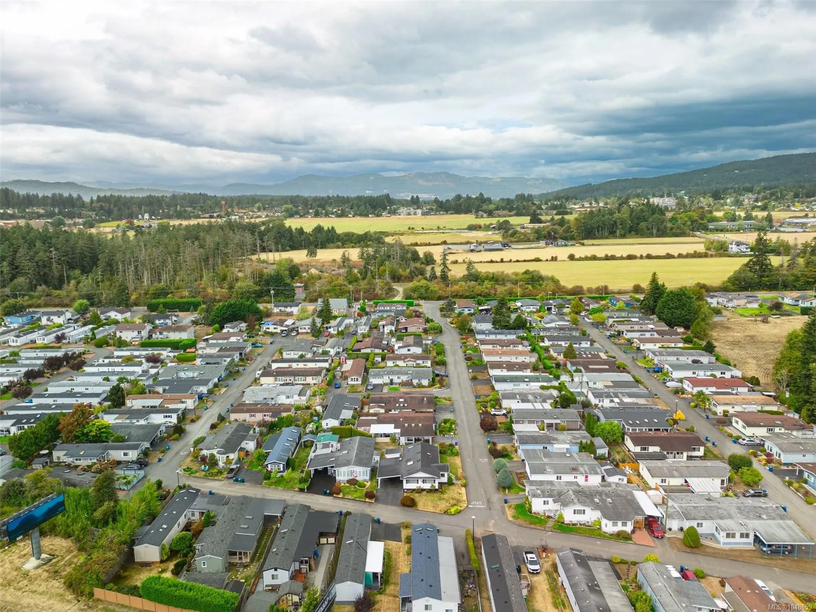 7701 Central Saanich Rd